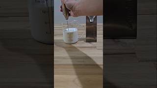 Aerolatte Handheld Milk Frother [upl. by Oderfliw798]